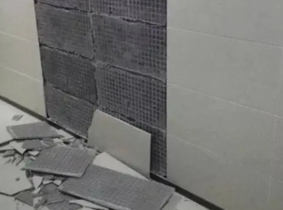 梅县瓷砖空鼓维修公司分享下梅县墙砖松动维修的知识